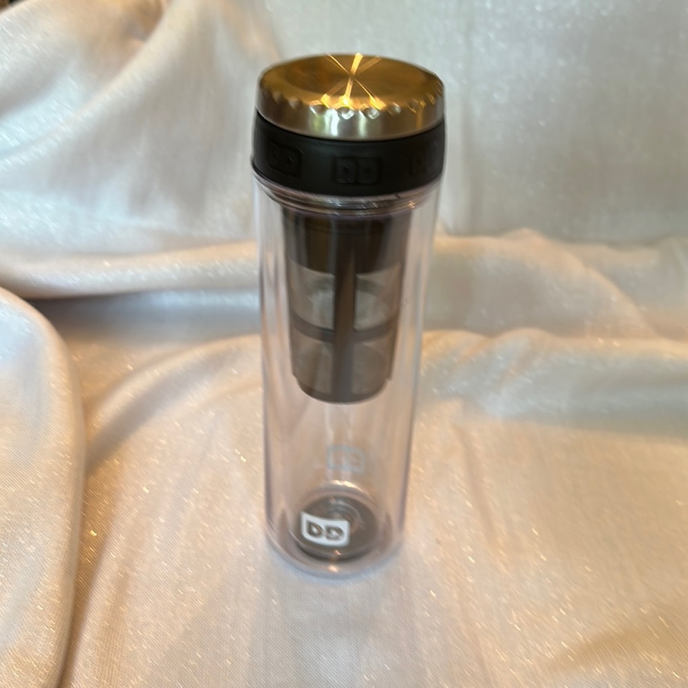 Dunkin Cold Brew Tumbler (X)